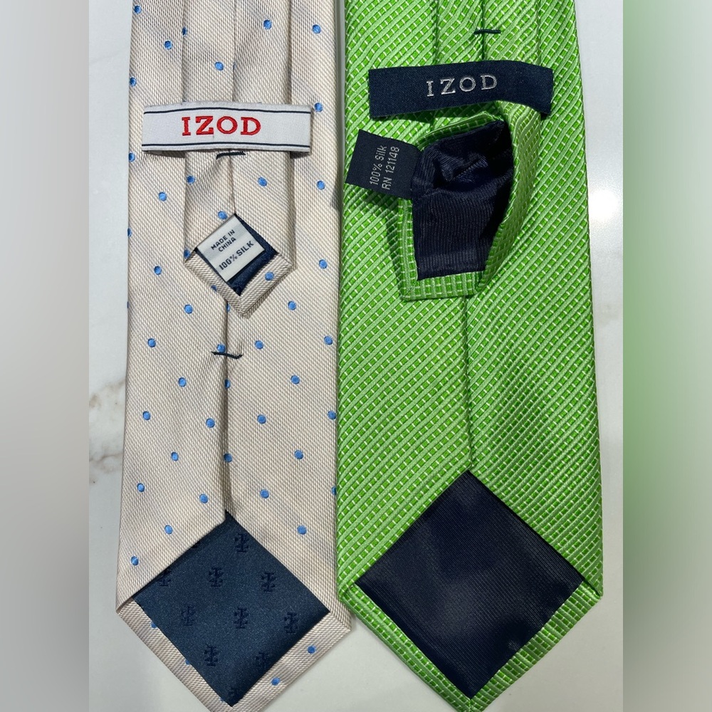 2 IZOD men’s ties, green and beige with light blue dots - Picture 2 of 2